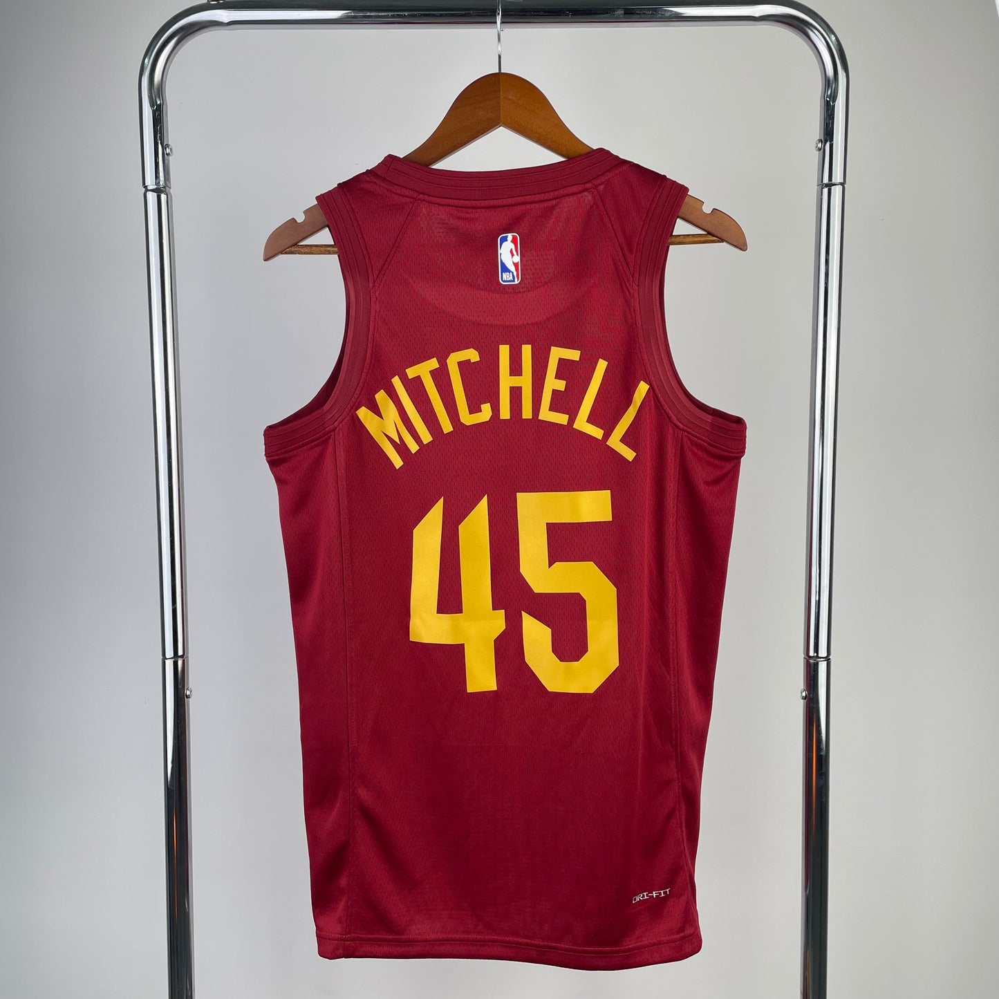 Cleveland Cavaliers – 2023 | Mitchell |